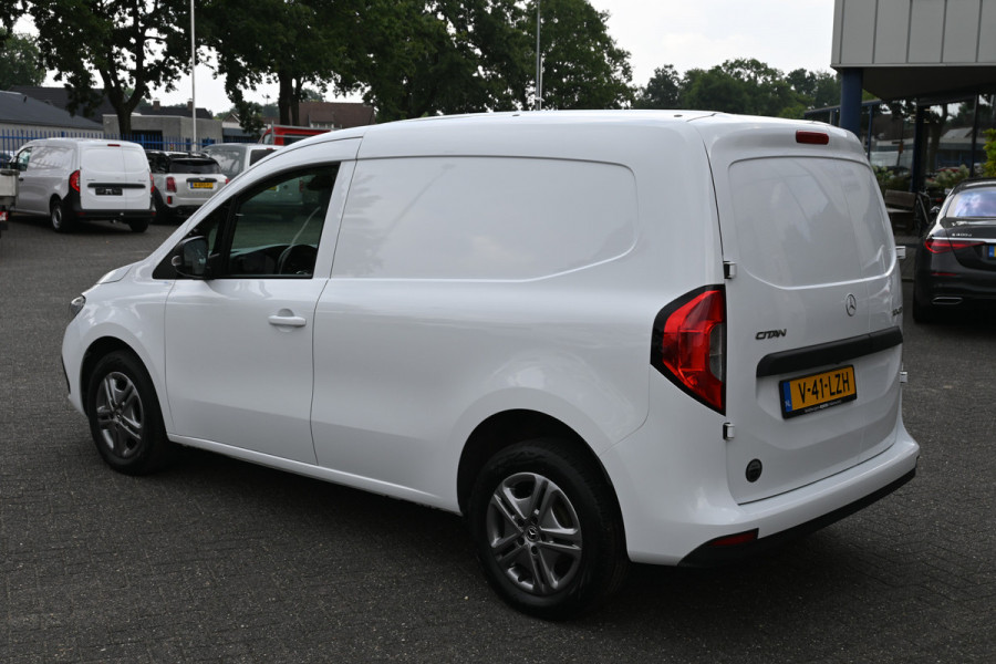 Mercedes-Benz Citan 110 CDI L1 Pro 3 Zitplaatsen, MBUX met navigatie en camera