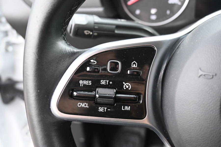 Mercedes-Benz Citan 110 CDI L1 Pro 3 Zitplaatsen, MBUX met navigatie en camera