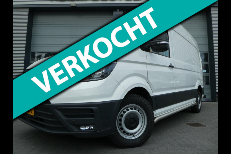 Volkswagen Crafter 35 2.0 TDI 180 pk L3H3 ( L2H2) airco, apple carplay ,camera ,trekhaak