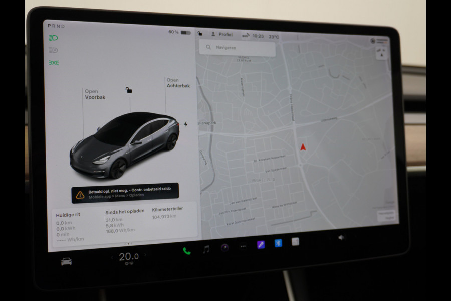 Tesla Model 3 AWD 75kWh **FSD Full Self Driving MEEGELEVERD pakket** Long Range Trekhaak Premium Audio AutoPilot Panoramadak Camera's Leer Ada Automatisch Parkeren Zelfstandig-Rijstrookwissel 4WD Stoel en achterbank verwarming Elektr.Stoelen+Memory+Easy-Entry WiFi 1e Eigenaar Origineel Nederlandse Auto Garantie op Accu/Motor tot 29-06-2028/192.000km  € 67.630- nieuw!