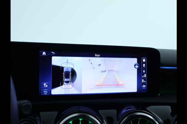 Mercedes-Benz A-Klasse 250 e AMG Line | AMG Line | Night Pakket | Panorama Schuif-Kanteldak | sfeerverlichting | Voorpassagiersstoel elektrisch verstelbaar met memoryfunctie | Inclusief 24 maanden MB Certified garantie voor Europa.