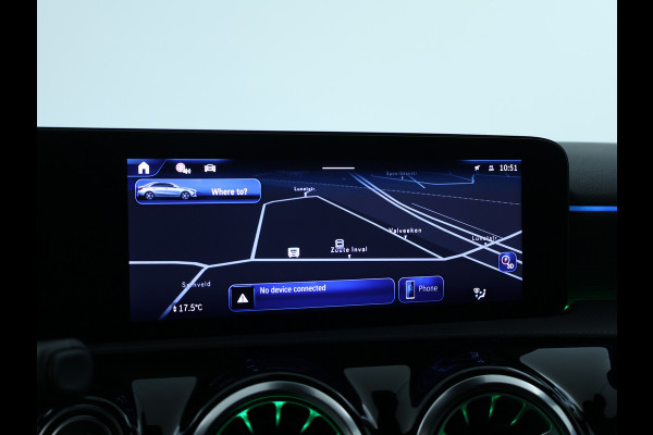 Mercedes-Benz A-Klasse 250 e AMG Line | AMG Line | Night Pakket | Panorama Schuif-Kanteldak | sfeerverlichting | Voorpassagiersstoel elektrisch verstelbaar met memoryfunctie | Inclusief 24 maanden MB Certified garantie voor Europa.