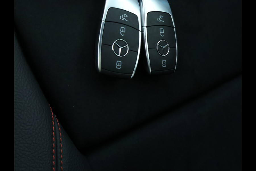 Mercedes-Benz A-Klasse 250 e AMG Line | AMG Line | Night Pakket | Panorama Schuif-Kanteldak | sfeerverlichting | Voorpassagiersstoel elektrisch verstelbaar met memoryfunctie | Inclusief 24 maanden MB Certified garantie voor Europa.