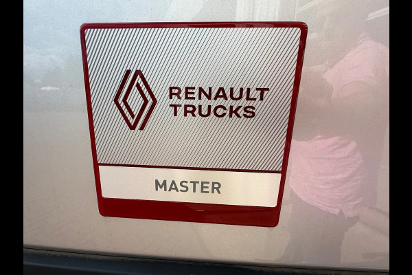 Renault Master Master L3H2 RED LIMITED / CAMERA / VOORRUITVERWARMING / BPM VRIJ