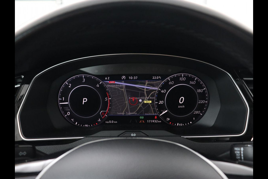 Volkswagen Arteon 2.0 TDI Elegance | Panoramadak | Stoelverwarming | Camera | Leder/Alcantara | Virtual Cockpit | Adaptive cruise | Keyless | LED Plus | Carplay | Navigatie