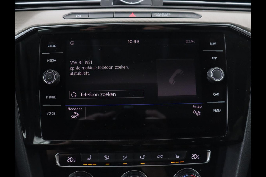 Volkswagen Arteon 2.0 TDI Elegance | Panoramadak | Stoelverwarming | Camera | Leder/Alcantara | Virtual Cockpit | Adaptive cruise | Keyless | LED Plus | Carplay | Navigatie