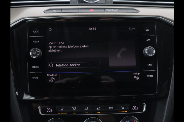 Volkswagen Arteon 2.0 TDI Elegance | Panoramadak | Stoelverwarming | Camera | Leder/Alcantara | Virtual Cockpit | Adaptive cruise | Keyless | LED Plus | Carplay | Navigatie