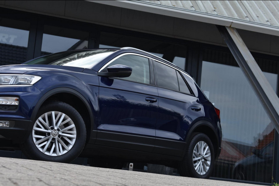 Volkswagen T-Roc 1.0 TSI | VIRTUAL COCKPIT | TREKHAAK | APPLE CARPLAY | ANDROID AUTO | ADAPTIEVE CRUISE CONTROLE | NAP