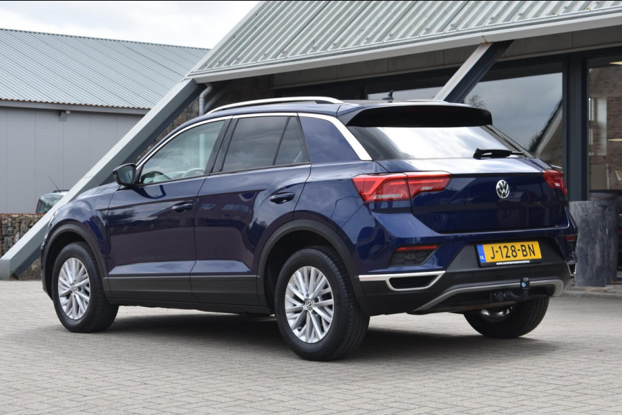 Volkswagen T-Roc 1.0 TSI | VIRTUAL COCKPIT | TREKHAAK | APPLE CARPLAY | ANDROID AUTO | ADAPTIEVE CRUISE CONTROLE | NAP