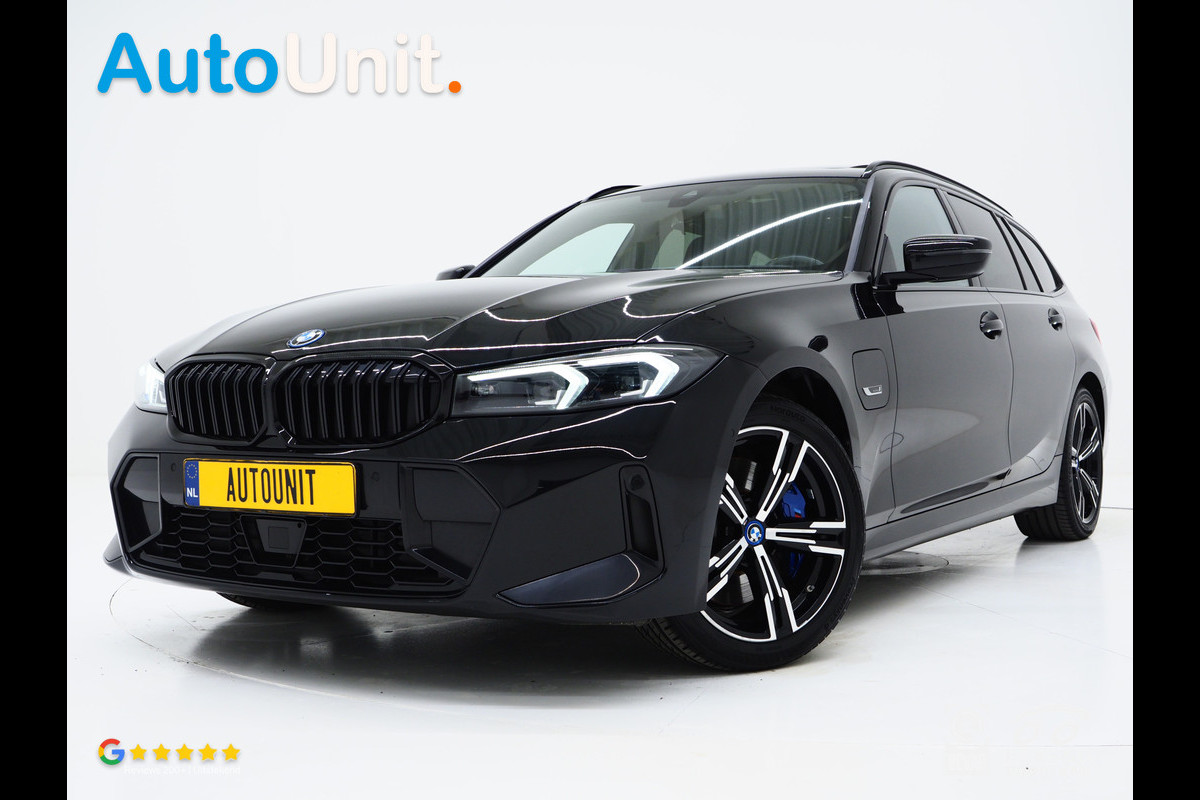 BMW 3 Serie Touring 330e M-Sport Pro LCI | M-Sportstoelen | Panoramadak | Harman/Kardon | Head Up | Camera | Keyless BMW 3 Serie Touring 330e M-Sport Pro LCI | M-Sportstoelen | Panoramadak | Harman/Kardon | Head Up | Camera | Keyless