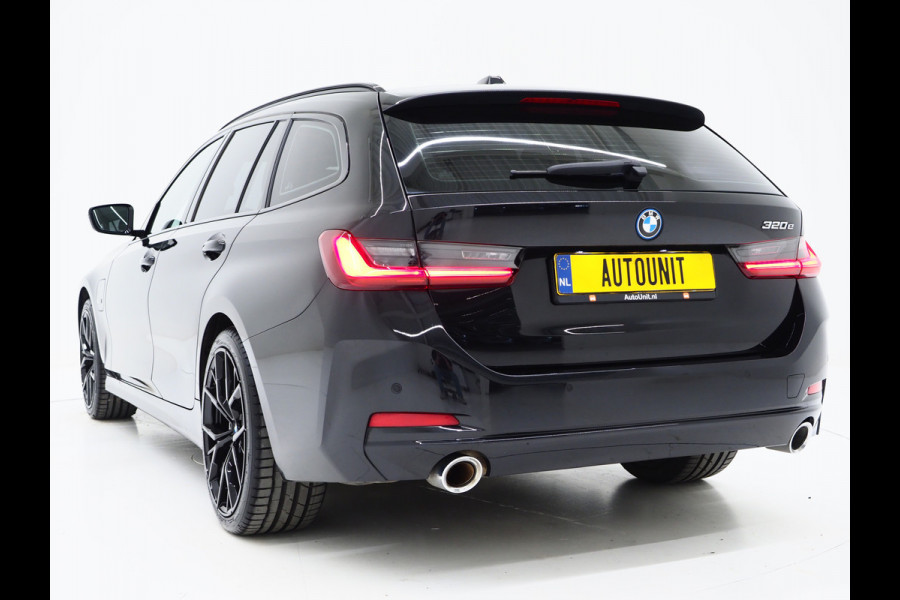 BMW 3 Serie Touring 320e LCI Shadow Line | Widescreen | Carplay | Leder | Cruise | DAB | LED | PDC