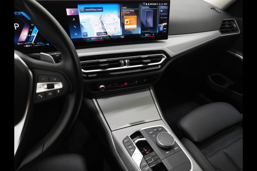 BMW 3 Serie Touring 320e LCI Shadow Line | Widescreen | Carplay | Leder | Cruise | DAB | LED | PDC