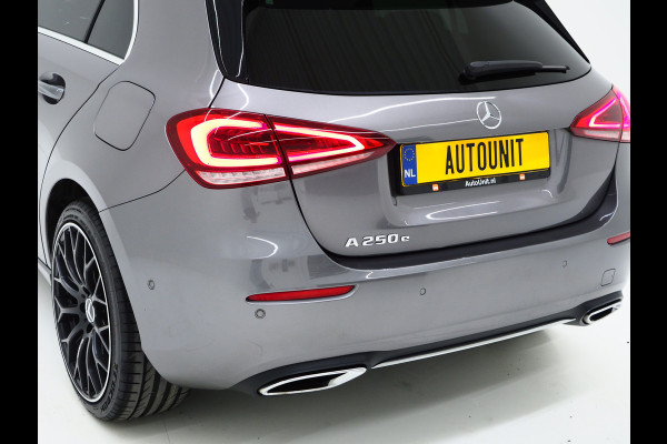 Mercedes-Benz A-Klasse 250e Panamericana | Panoramadak | Sfeerverlichting | Leder | Widescreen | Camera | DAB