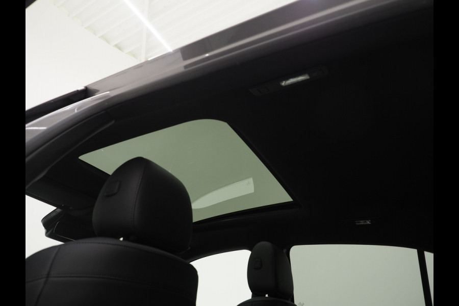 Mercedes-Benz A-Klasse 250e Panamericana | Panoramadak | Sfeerverlichting | Leder | Widescreen | Camera | DAB