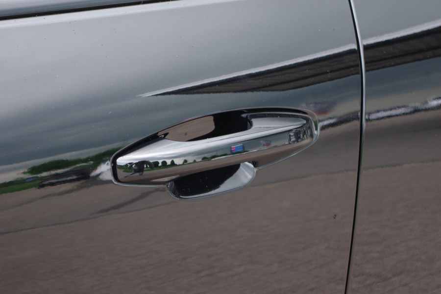 Volvo XC40 1.5 T5 Plug-in Hybrid 262 PK Ultimate Dark, Panoramadak, 360 Camera, Leder, Harman/Kardon,