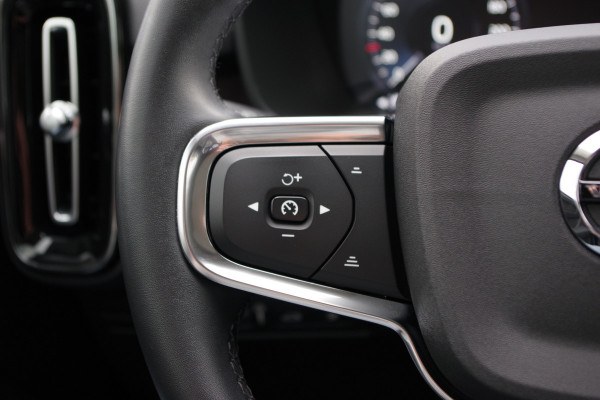Volvo XC40 1.5 T5 Plug-in Hybrid 262 PK Ultimate Dark, Panoramadak, 360 Camera, Leder, Harman/Kardon,