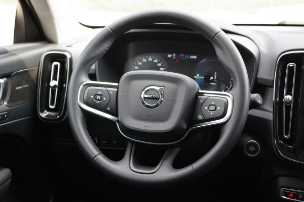 Volvo XC40 1.5 T5 Plug-in Hybrid 262 PK Ultimate Dark, Panoramadak, 360 Camera, Leder, Harman/Kardon,