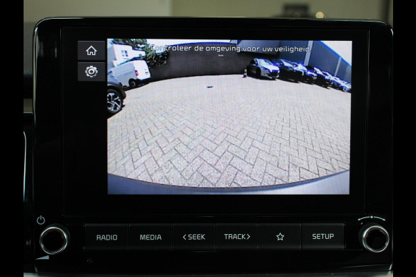 Kia Stonic 1.0 T-GDi MHEV DynamicPlusLine Climate control Adaptieve cruise control Achteruitrijcamera LED Verwarmde voorstoelen Verwarmde stuurwiel Parkeersensoren Apple Carplay/ Android Auto