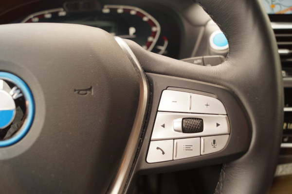BMW iX3 80kWh High Executive -PANO-LEER-ECC-