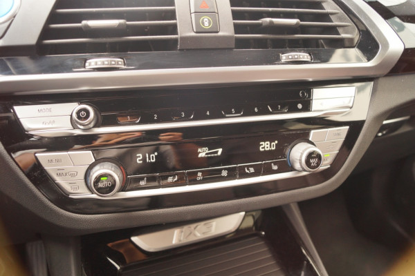BMW iX3 80kWh High Executive -PANO-LEER-ECC-