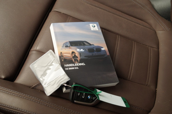 BMW iX3 80kWh High Executive -PANO-LEER-ECC-