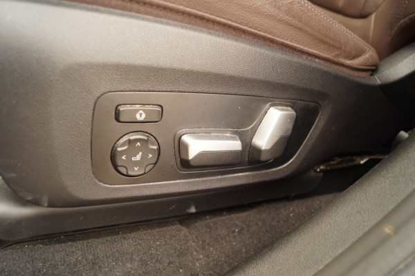 BMW iX3 80kWh High Executive -PANO-LEER-ECC-
