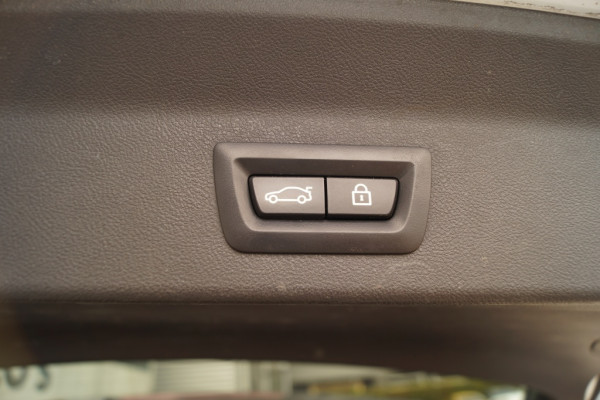 BMW iX3 80kWh High Executive -PANO-LEER-ECC-