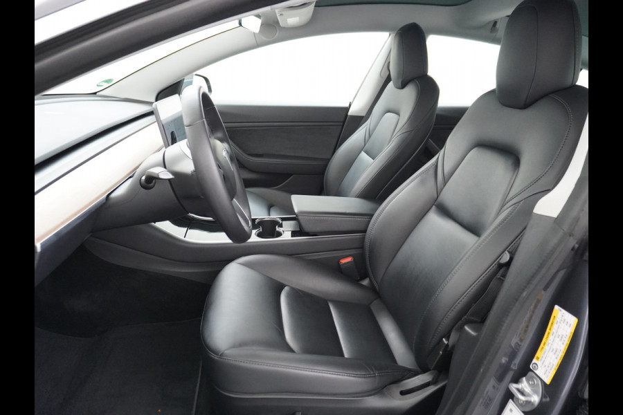 Tesla Model 3 Long Range AWD 75kWh 463PK Lmv FSD-3 Computer Premium Audio AutoPilot Panoramadak Camera's Leer Adaptive-Cruise-Control+Stop&Go  4WD Stoel en achterbank verwarming Elektr.Stoelen+Memory+Easy-Entry WiFi 1e Eigenaar Origineel Nederlandse Auto Garantie op Accu/Motor tot 25-06-2028/192.000km