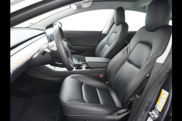 Tesla Model 3 Long Range AWD 75kWh 463PK Lmv FSD-3 Computer Premium Audio AutoPilot Panoramadak Camera's Leer Adaptive-Cruise-Control+Stop&Go  4WD Stoel en achterbank verwarming Elektr.Stoelen+Memory+Easy-Entry WiFi 1e Eigenaar Origineel Nederlandse Auto Garantie op Accu/Motor tot 25-06-2028/192.000km