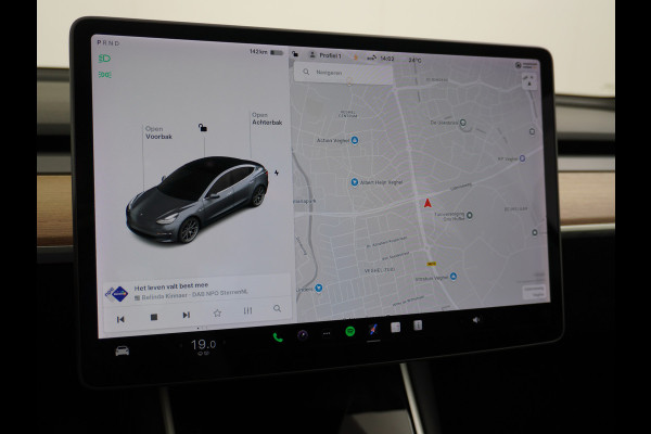 Tesla Model 3 Long Range AWD 75kWh 463PK Lmv FSD-3 Computer Premium Audio AutoPilot Panoramadak Camera's Leer Adaptive-Cruise-Control+Stop&Go  4WD Stoel en achterbank verwarming Elektr.Stoelen+Memory+Easy-Entry WiFi 1e Eigenaar Origineel Nederlandse Auto Garantie op Accu/Motor tot 25-06-2028/192.000km