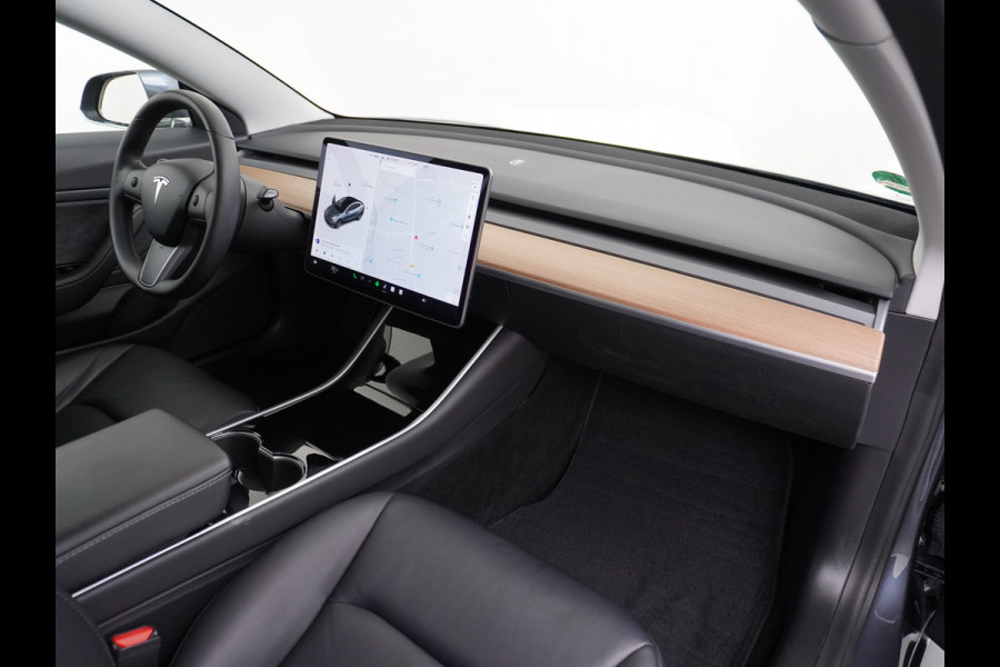 Tesla Model 3 Long Range AWD 75kWh 463PK Lmv FSD-3 Computer Premium Audio AutoPilot Panoramadak Camera's Leer Adaptive-Cruise-Control+Stop&Go  4WD Stoel en achterbank verwarming Elektr.Stoelen+Memory+Easy-Entry WiFi 1e Eigenaar Origineel Nederlandse Auto Garantie op Accu/Motor tot 25-06-2028/192.000km