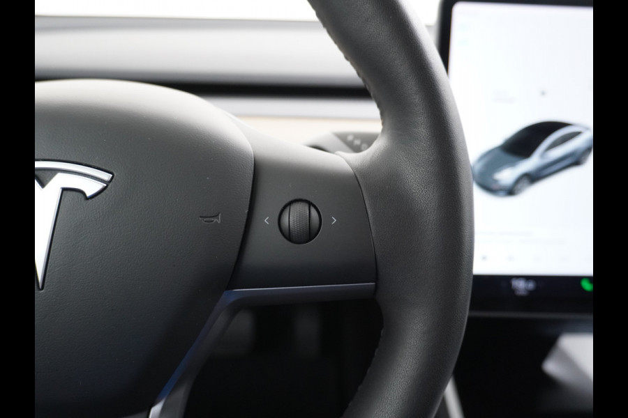 Tesla Model 3 Long Range AWD 75kWh 463PK Lmv FSD-3 Computer Premium Audio AutoPilot Panoramadak Camera's Leer Adaptive-Cruise-Control+Stop&Go  4WD Stoel en achterbank verwarming Elektr.Stoelen+Memory+Easy-Entry WiFi 1e Eigenaar Origineel Nederlandse Auto Garantie op Accu/Motor tot 25-06-2028/192.000km