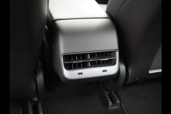 Tesla Model 3 Long Range AWD 75kWh 463PK Lmv FSD-3 Computer Premium Audio AutoPilot Panoramadak Camera's Leer Adaptive-Cruise-Control+Stop&Go  4WD Stoel en achterbank verwarming Elektr.Stoelen+Memory+Easy-Entry WiFi 1e Eigenaar Origineel Nederlandse Auto Garantie op Accu/Motor tot 25-06-2028/192.000km