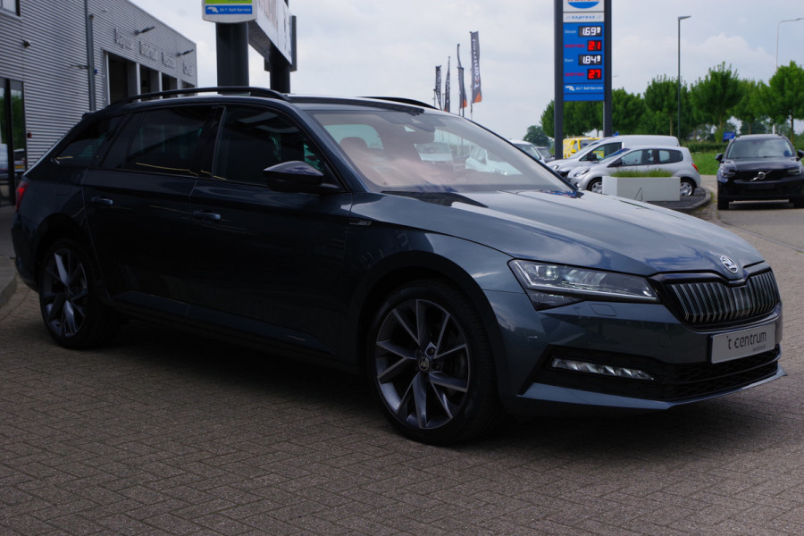 Škoda Superb Combi 1.4 TSI iV Sportline 218 PK BNS PHEV, Trekhaak, Memory, Canton Sound, Carplay, Camera
