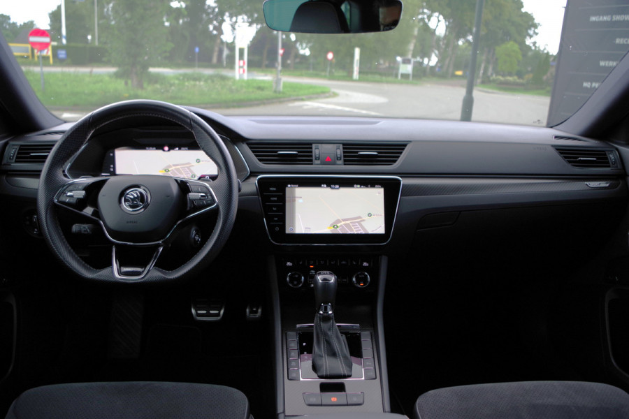 Škoda Superb Combi 1.4 TSI iV Sportline 218 PK BNS PHEV, Trekhaak, Memory, Canton Sound, Carplay, Camera