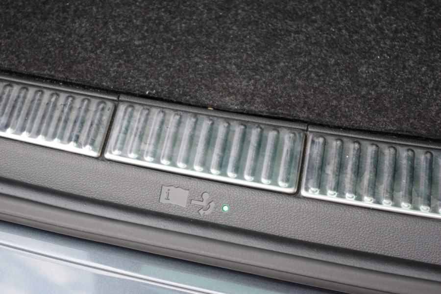 Škoda Superb Combi 1.4 TSI iV Sportline 218 PK BNS PHEV, Trekhaak, Memory, Canton Sound, Carplay, Camera