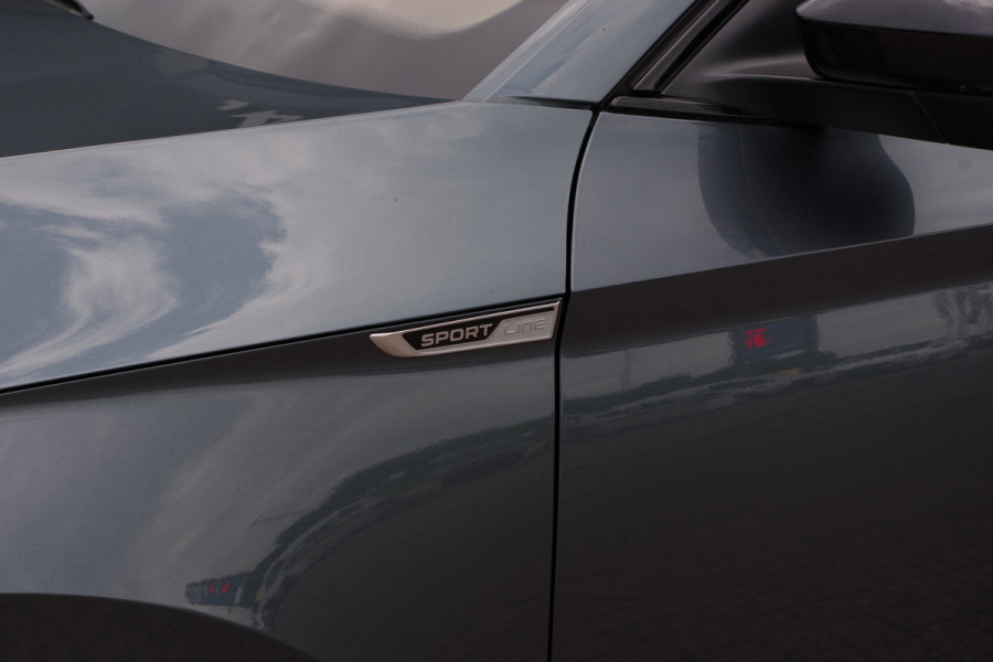 Škoda Superb Combi 1.4 TSI iV Sportline 218 PK BNS PHEV, Trekhaak, Memory, Canton Sound, Carplay, Camera