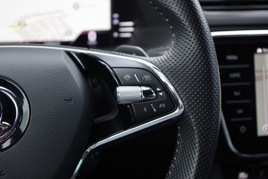 Škoda Superb Combi 1.4 TSI iV Sportline 218 PK BNS PHEV, Trekhaak, Memory, Canton Sound, Carplay, Camera