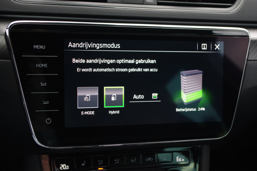 Škoda Superb Combi 1.4 TSI iV Sportline 218 PK BNS PHEV, Trekhaak, Memory, Canton Sound, Carplay, Camera