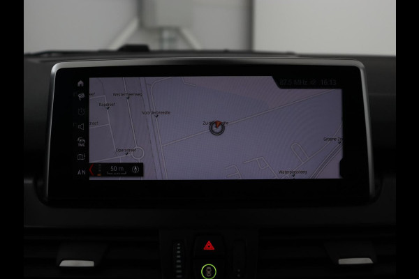 BMW 2 Serie Gran Tourer 220i 7-persoons Executive Edition | Panoramadak | Head-Up | Navigatie | Full LED | Climate control | Parkeerhulp