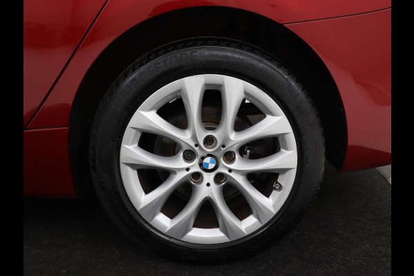 BMW 2 Serie Gran Tourer 220i 7-persoons Executive Edition | Panoramadak | Head-Up | Navigatie | Full LED | Climate control | Parkeerhulp