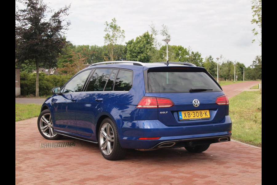 Volkswagen GOLF Variant 1.5 TSI Highline Business R | Lapiz Blue Metallic | Trekhaak | NL-Auto | Virtual Cockpit |