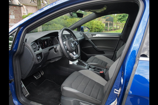 Volkswagen GOLF Variant 1.5 TSI Highline Business R | Lapiz Blue Metallic | Trekhaak | NL-Auto | Virtual Cockpit |