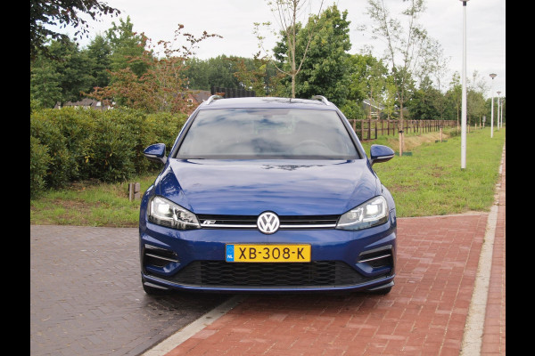 Volkswagen GOLF Variant 1.5 TSI Highline Business R | Lapiz Blue Metallic | Trekhaak | NL-Auto | Virtual Cockpit |