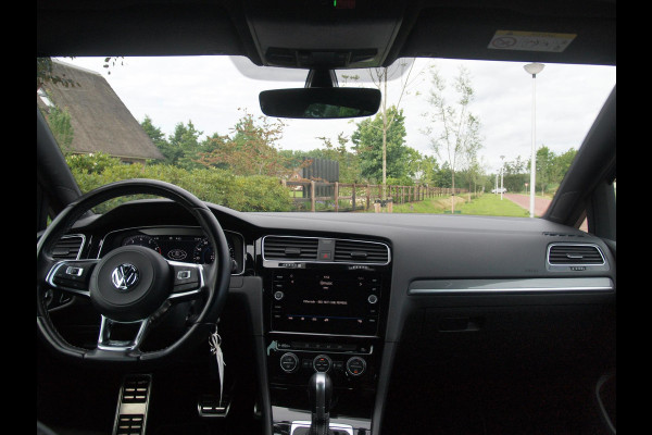 Volkswagen GOLF Variant 1.5 TSI Highline Business R | Lapiz Blue Metallic | Trekhaak | NL-Auto | Virtual Cockpit |