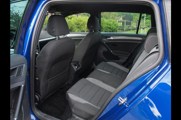 Volkswagen GOLF Variant 1.5 TSI Highline Business R | Lapiz Blue Metallic | Trekhaak | NL-Auto | Virtual Cockpit |