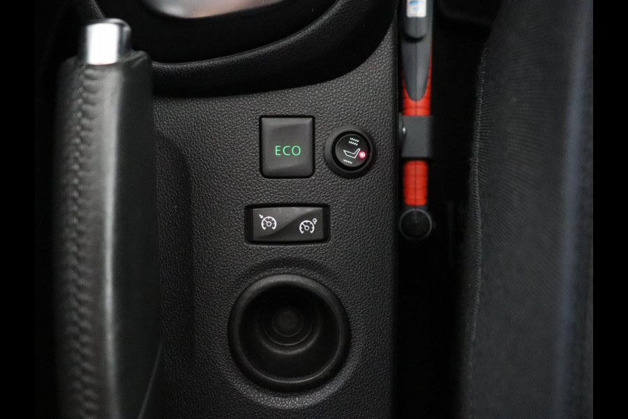 Renault Captur 1.3 TCe Intens | 61.400km NAP | Automaat | Camera | Trekhaak | Carplay | Full LED | Keyless | Navigatie | Climate control