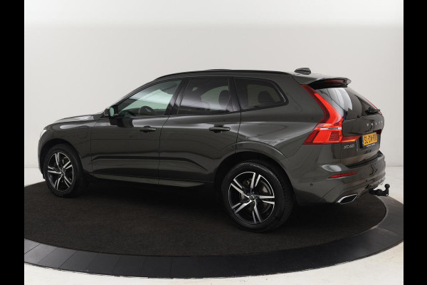 Volvo XC60 2.0 Recharge T8 AWD R-Design | Panoramadak | Head-Up | Trekhaak | 360 Camera | Leder | Stoelverwarming | Harman/Kardon | Carplay | Achterbankverwarming | Digital Cockpit | Full LED