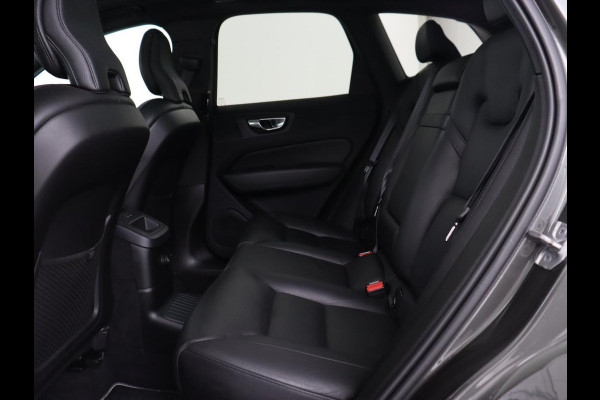 Volvo XC60 2.0 Recharge T8 AWD R-Design | Panoramadak | Head-Up | Trekhaak | 360 Camera | Leder | Stoelverwarming | Harman/Kardon | Carplay | Achterbankverwarming | Digital Cockpit | Full LED