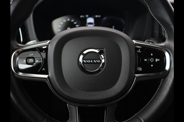 Volvo XC60 2.0 Recharge T8 AWD R-Design | Panoramadak | Head-Up | Trekhaak | 360 Camera | Leder | Stoelverwarming | Harman/Kardon | Carplay | Achterbankverwarming | Digital Cockpit | Full LED